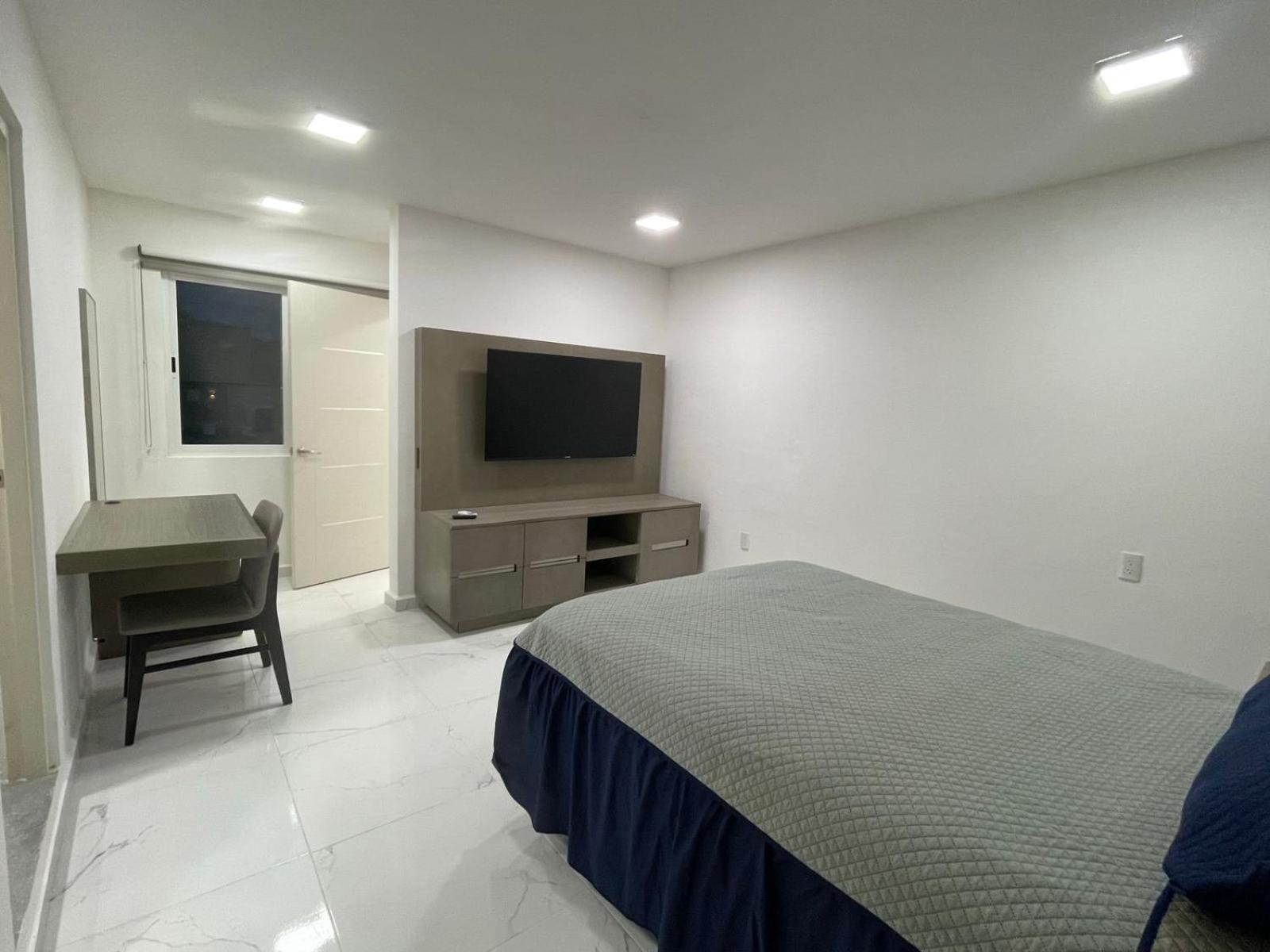 Guest House Stone Wall Residences แคนคูน ภายนอก รูปภาพ