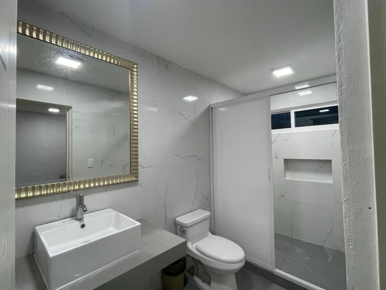 Guest House Stone Wall Residences แคนคูน ภายนอก รูปภาพ