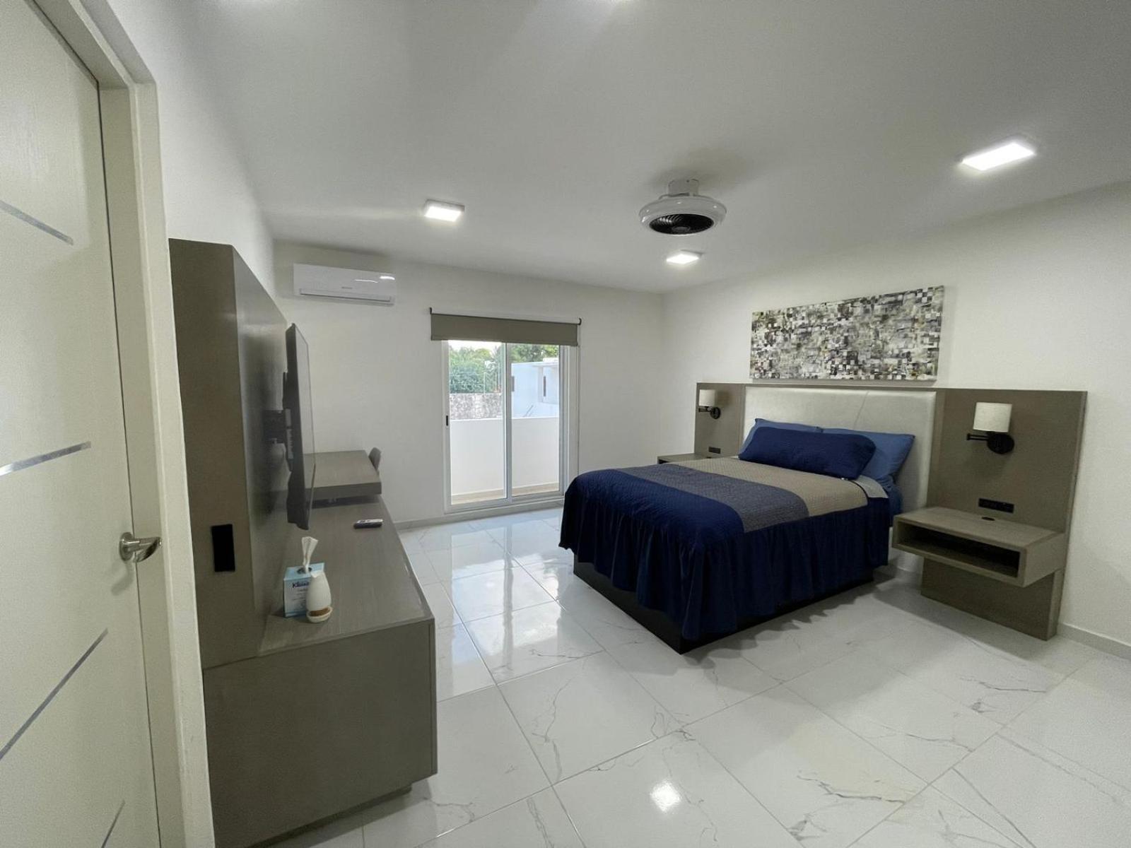 Guest House Stone Wall Residences แคนคูน ภายนอก รูปภาพ