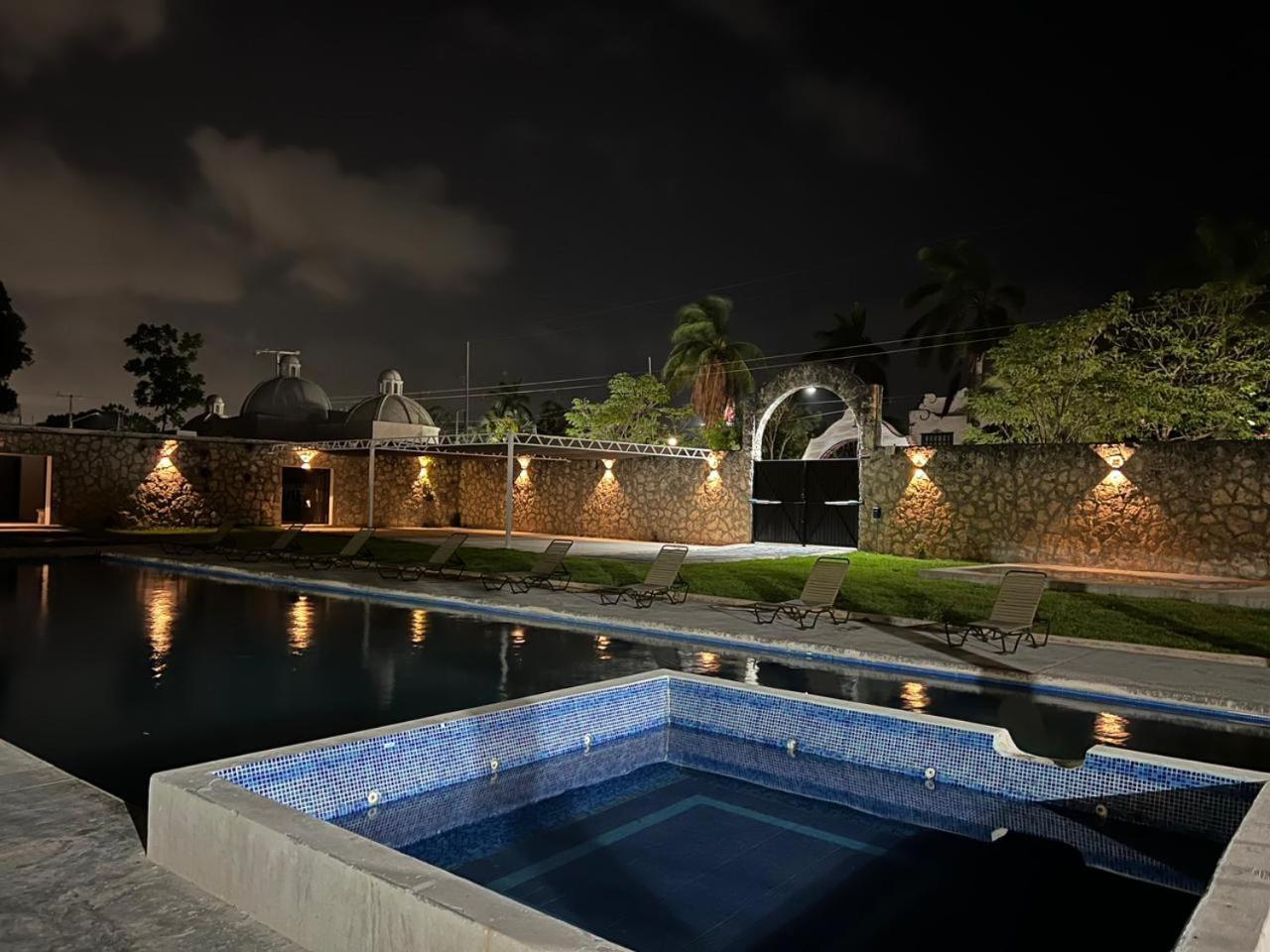 Guest House Stone Wall Residences แคนคูน ภายนอก รูปภาพ